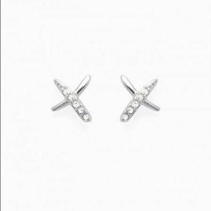 NWOB Stella & Dot Tilley Studs Earrings Silver